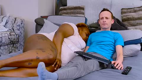 Snapshot of dilldough405 chatting on February 2025 04:06:01 AM Dilldough405 online show from February 2025 04:06:01 AM