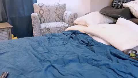 Snapshot of dilldough405 chatting on September 2025 03:02:01 PM Dilldough405 online show from September 2025 03:02:01 PM