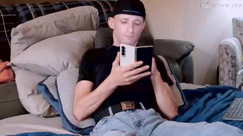 Snapshot of dilldough405 chatting on September 2025 01:12:02 PM Dilldough405 online show from September 2025 01:12:02 PM