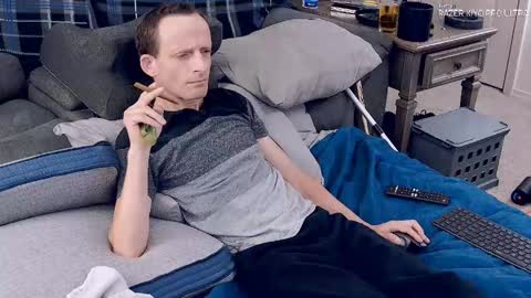 Snapshot of dilldough405 chatting on September 2025 08:17:01 AM Dilldough405 online show from September 2025 08:17:01 AM