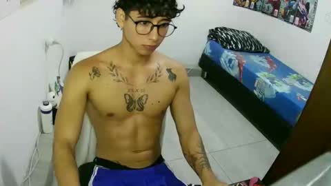 dillom420 online show from December 2025 08:04:02 PM