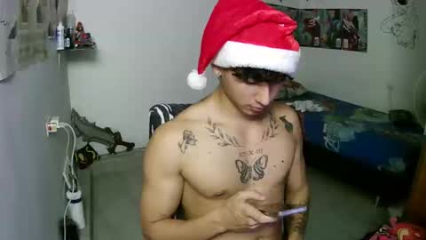 Snapshot of dillom420 chatting on December 2025 05:03:02 AM dillom420 online show from December 2025 05:03:02 AM