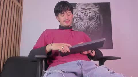 Dimitri online show from October 2025 09:25:02 PM