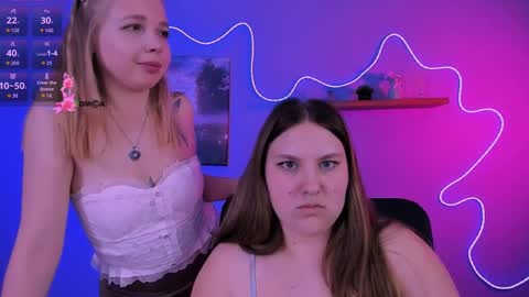 dina_bloom online show from April 2026 10:25:02 PM