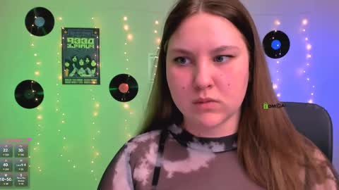 dina_bloom online show from May 2026 07:19:01 PM