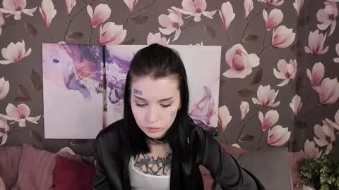 Snapshot of dina_curio chatting on December 2025 09:05:01 AM Dina online show from December 2025 09:05:01 AM