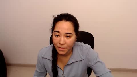 Snapshot of dinara_lov chatting on October 2025 08:59:02 AM Dinara online show from October 2025 08:59:02 AM