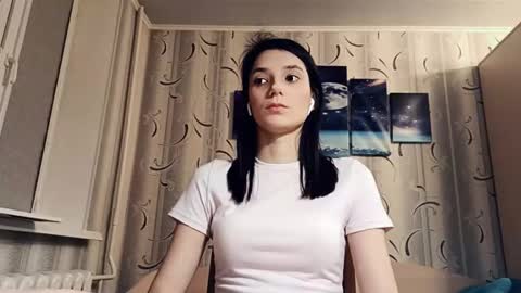 dinorahfleeks online show from March 2026 07:32:01 PM