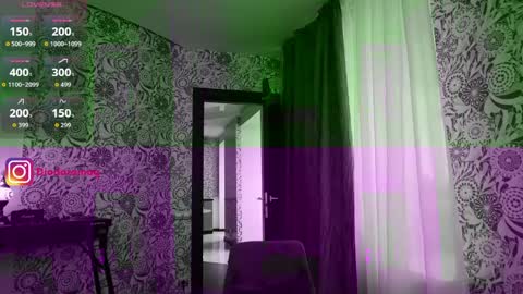 Snapshot of diodoramag chatting on April 2026 11:48:02 AM Diodora Magenta online show from April 2026 11:48:02 AM