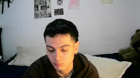 Snapshot of dioniso080808 chatting on September 2025 01:00:02 PM Dioniso online show from September 2025 01:00:02 PM