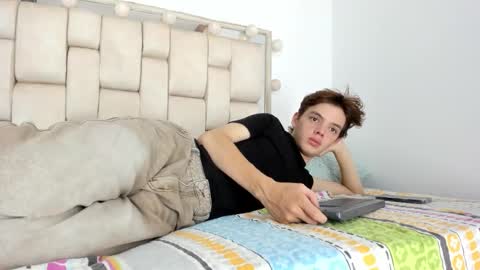 Snapshot of dioniso_69 chatting on October 2025 05:57:02 PM apollo online show from October 2025 05:57:02 PM