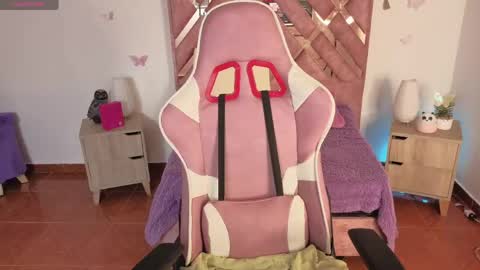 Snapshot of diosa_afrodita24 chatting on April 2026 02:40:02 AM DIOSA AFRODITA 24 NEW VIDEOS HERE LOVES online show from April 2026 02:40:02 AM