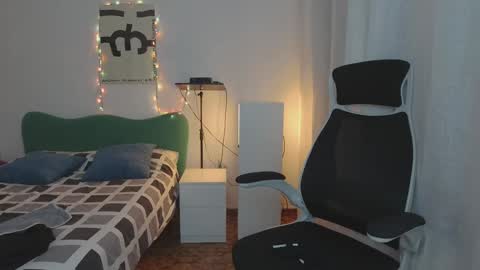 Snapshot of diosa_cadenas chatting on January 2025 10:57:01 PM Anglica A online show from January 2025 10:57:01 PM