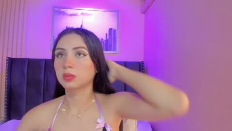 Cristal  online show from May 2026 04:07:02 AM
