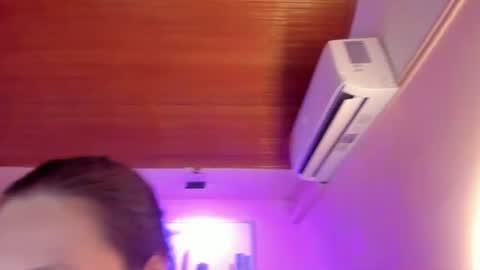 Snapshot of diosa_cristal chatting on June 2026 04:22:01 AM Cristal online show from June 2026 04:22:01 AM