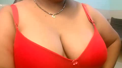 dipa2345 online show from October 2025 04:33:01 AM