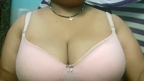 dipa2345 online show from October 2025 05:44:02 PM