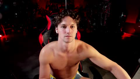 Snapshot of dirty_boss chatting on December 2025 04:39:01 AM dirty_boss online show from December 2025 04:39:01 AM