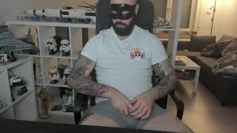 Snapshot of dirtybalws chatting on January 2025 03:34:02 AM Robert online show from January 2025 03:34:02 AM