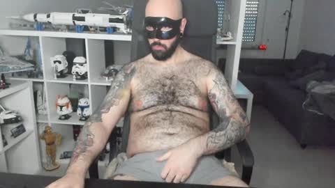 Snapshot of dirtybalws chatting on January 2025 03:26:01 PM Robert online show from January 2025 03:26:01 PM