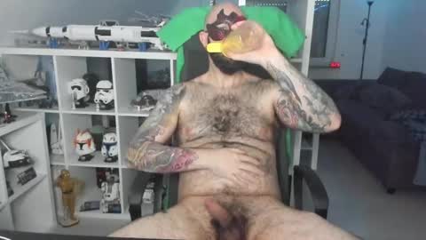 Snapshot of dirtybalws chatting on February 2025 03:27:01 PM Robert online show from February 2025 03:27:01 PM