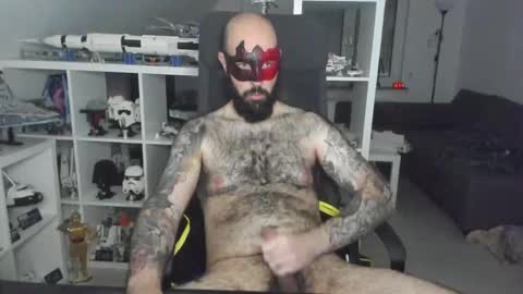 Snapshot of dirtybalws chatting on October 2025 04:00:01 PM Robert online show from October 2025 04:00:01 PM