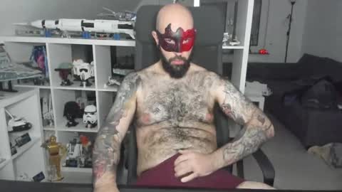 Snapshot of dirtybalws chatting on October 2025 05:58:02 PM Robert online show from October 2025 05:58:02 PM