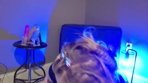 Snapshot of dirtydaisy1998 chatting on March 2025 07:30:02 AM Daisy Wylde online show from March 2025 07:30:02 AM