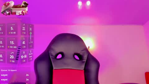 Naomy  online show from February 2026 03:11:01 AM