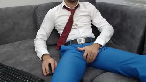 dirtyybooyy77 online show from November 2025 11:31:01 PM