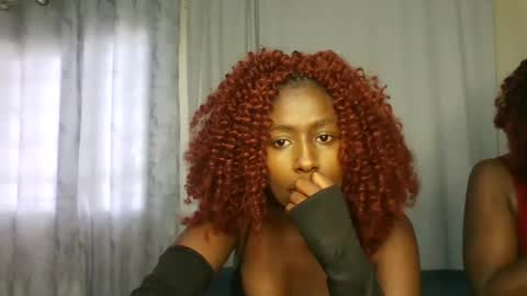 Snapshot of disah_002 chatting on December 2025 09:40:02 AM disah_002 online show from December 2025 09:40:02 AM