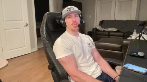 Snapshot of discgolf4life chatting on February 2025 04:36:02 AM JustinDulgeXXX online show from February 2025 04:36:02 AM