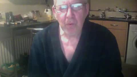 Snapshot of discovery63 chatting on December 2024 05:43:02 PM discovery63 online show from December 2024 05:43:02 PM