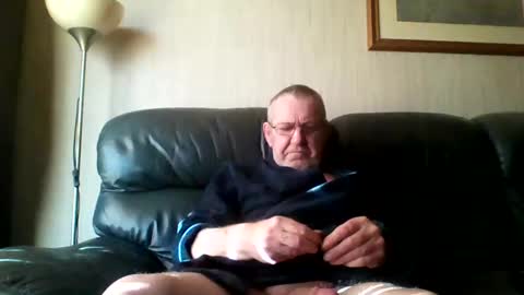 Snapshot of discovery63 chatting on January 2025 11:52:01 AM discovery63 online show from January 2025 11:52:01 AM