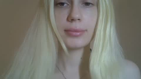 DitaMilton online show from April 2026 08:36:02 PM
