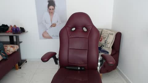 Diva online show from January 2026 08:44:01 PM