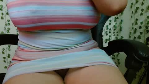 Snapshot of divadirty chatting on January 2025 12:52:02 PM Mari online show from January 2025 12:52:02 PM