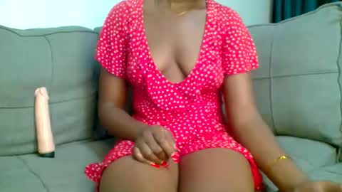 queen kinky online show from May 2026 04:30:02 AM