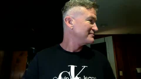 Snapshot of dividjohn chatting on February 2025 03:12:02 AM dividjohn online show from February 2025 03:12:02 AM