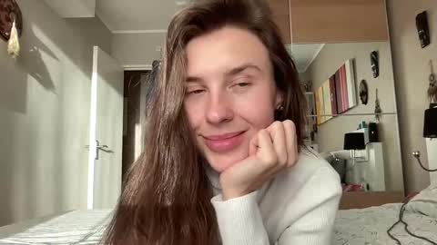 Snapshot of divine_beauty_girl chatting on January 2025 03:46:01 PM Valerie online show from January 2025 03:46:01 PM