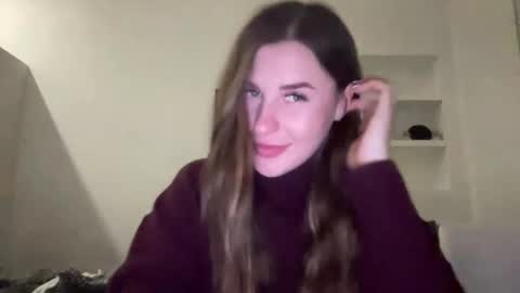 Snapshot of divine_beauty_girl chatting on March 2025 06:22:02 PM Valerie online show from March 2025 06:22:02 PM
