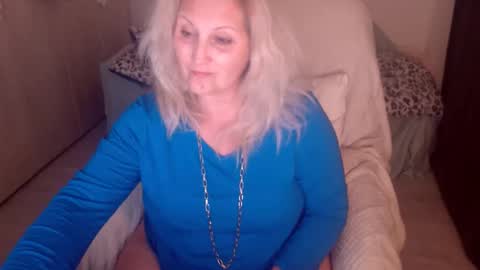 Snapshot of divineblond chatting on March 2026 10:26:02 PM Alexxa online show from March 2026 10:26:02 PM