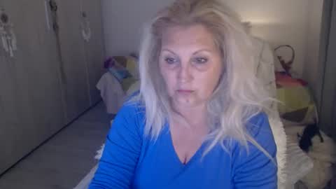 Alexxa online show from May 2026 06:37:02 PM