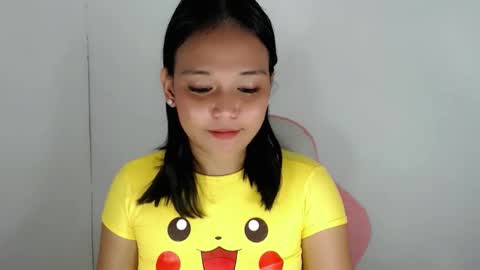 Snapshot of divinegoddness chatting on June 2026 11:11:01 PM Crystal mae online show from June 2026 11:11:01 PM
