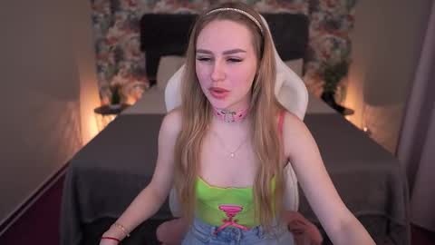 DivineJasss online show from January 2026 06:44:01 PM