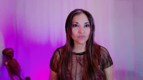 Snapshot of divinelynn chatting on February 2025 03:23:02 PM DivineLynn online show from February 2025 03:23:02 PM