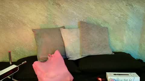 Sofia  online show from October 2025 02:39:01 PM