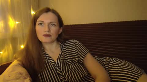 Snapshot of dixiemiller chatting on December 2024 07:00:01 AM Dixiemiller online show from December 2024 07:00:01 AM