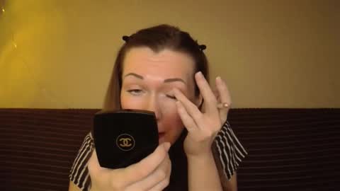 Snapshot of dixiemiller chatting on January 2025 03:54:01 AM Dixiemiller online show from January 2025 03:54:01 AM