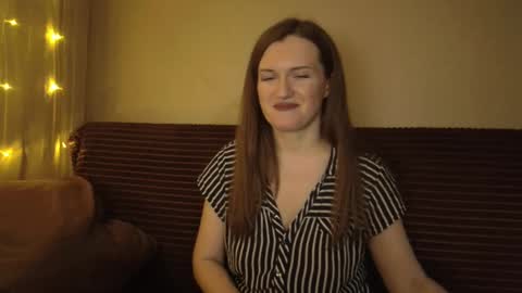 Snapshot of dixiemiller chatting on February 2025 05:26:02 AM Dixiemiller online show from February 2025 05:26:02 AM